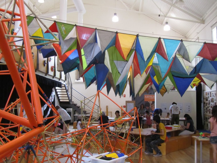 Sky.of.tents ARTPLAY Triangulate